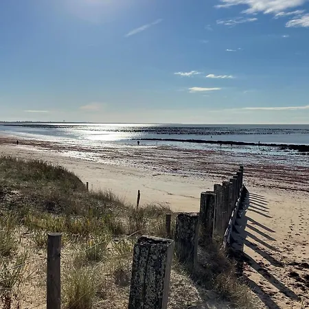 Semesterbostad Maison Confortable A 300 M De La Plage, Animaux Acceptes - Fr-1-823-113 La Guérinière